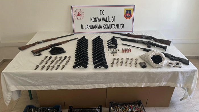 Antalya ve Konya'da jandarmadan silah kaçakçılığı operasyonu